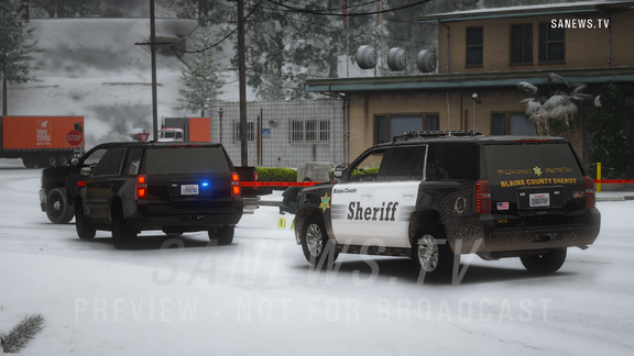 Paleto Bay: Deputies Shoots Armed Man Outside Paleto Bay Sheriff`s Station