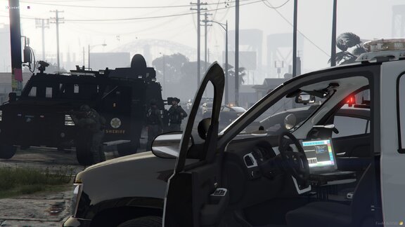 Attention, special forces are working