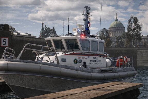 Судно ГИМС МЧС РФ